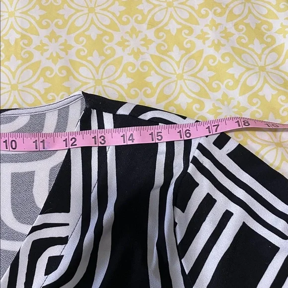 2/$20 Nine West XL Faux Wrap Black/White Dress Professional Sexy stretchy EUC - Picture 5 of 9